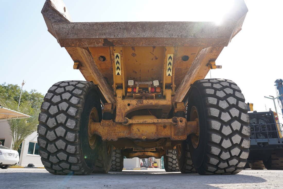 2011 Caterpillar 740B Articulated Hauler for Sale-bottom view image