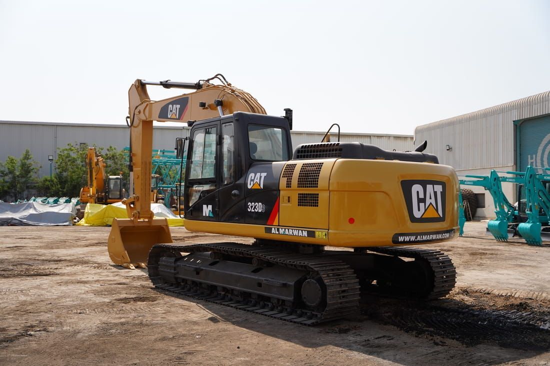 2020 CAT Caterpillar 323D3 Medium 22-Ton Tracked Excavator Crawler Digger-Rear-Right