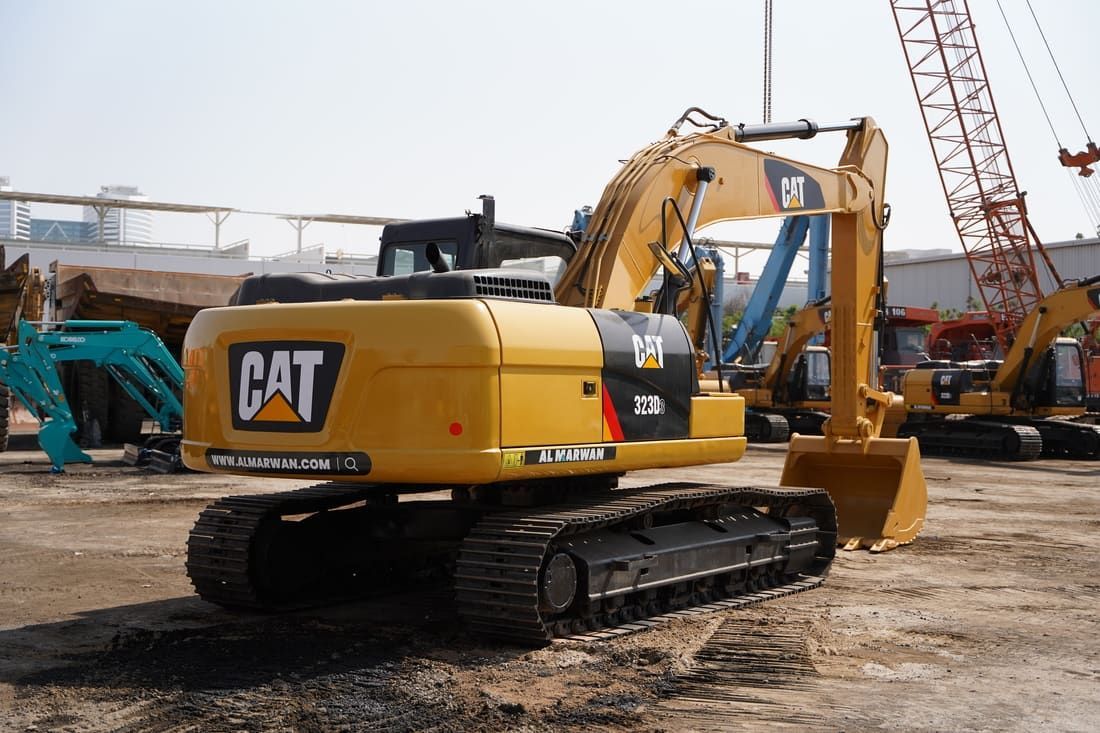 2020 CAT Caterpillar 323D3 Medium 22-Ton Tracked Excavator Crawler Digger-Rear-Left