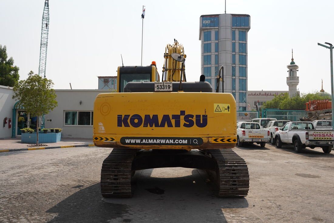 2015 Komatsu PC220-8M0 Track Excavator Rear view |Al Marwan