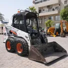 2015 bobcat s450 skid steer loader front right view
