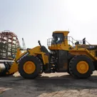 Komatsu WA900-8R Loader Left Side Image