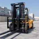 Socma HNF-120 diesel forklift front view