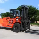 Socma HNF-280 Diesel Forklift Front Right Image