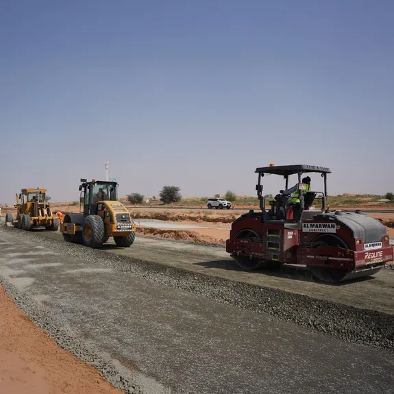 Why Contractors Choose Al Marwan for Paving Machinery