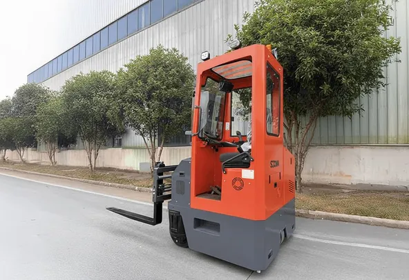 2025 Socma MQ2530 All-Directional Electric Forklift Left Side View