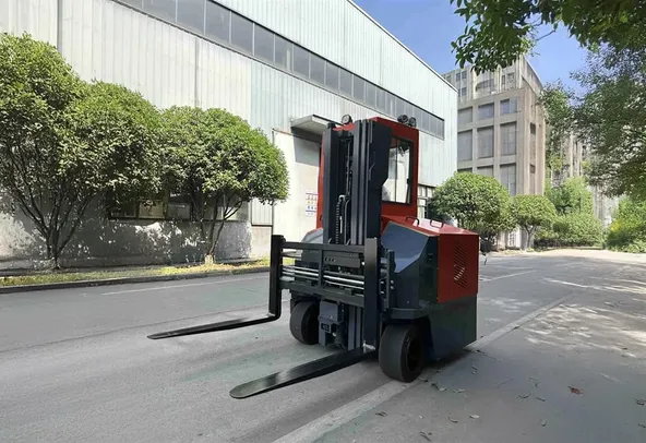 2025 Socma MQ2530 All-Directional Electric Forklift Front Left View
