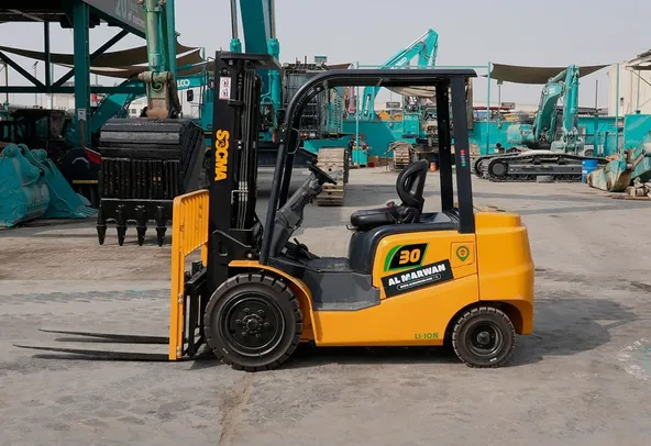 2025 Socma FB30 Electric Forklift Left Side View