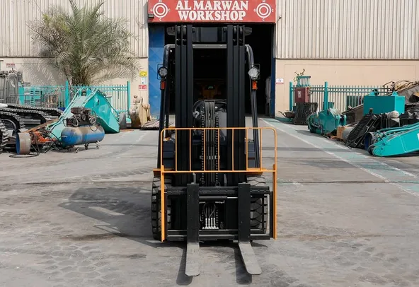 2025 Socma FB30 Electric Forklift Front View