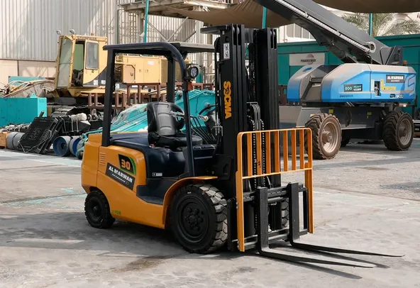 2025 Socma FB30 Electric Forklift Front Right View