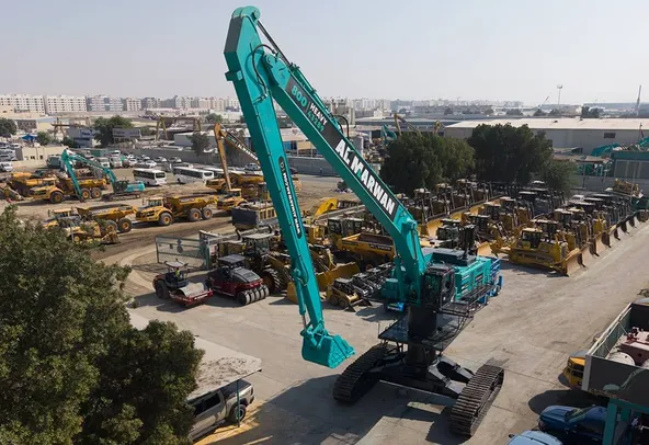 Large Excavators, 80 ton, High Bed, 22 meters Boom Front Left View