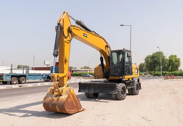 2014 Caterpillar M318D Wheeled Excavator Front Left View