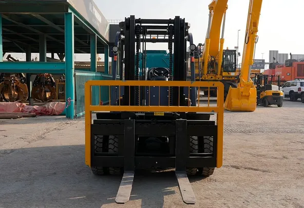 Diesel Forklifts 7 ton | Al Marwan