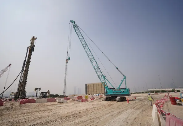 100 ton crawler crane for rent-application image