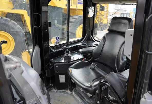 Cat D6R2 LGP Bulldozer: Reliable Construction Equipment