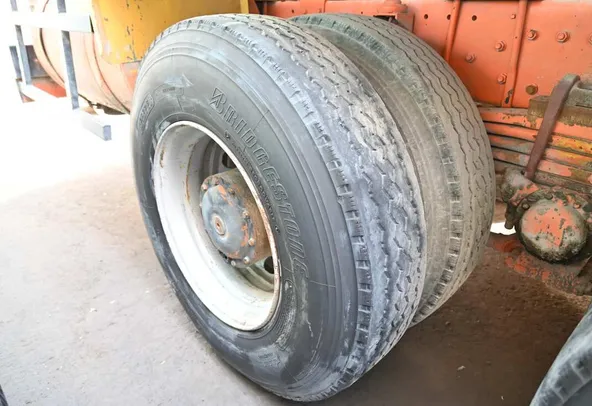 2001 Used Mercedes-Benz Actros 3235K 4x8 Water Tanker Truck 5000 Gallon Tank Off-Road Hauler