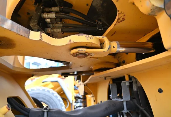 2013 Volvo L120F Wheel Loader undercarriage view- Al Marwan Machinery