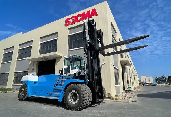 Socma HNF-500 Forklift Front Right View