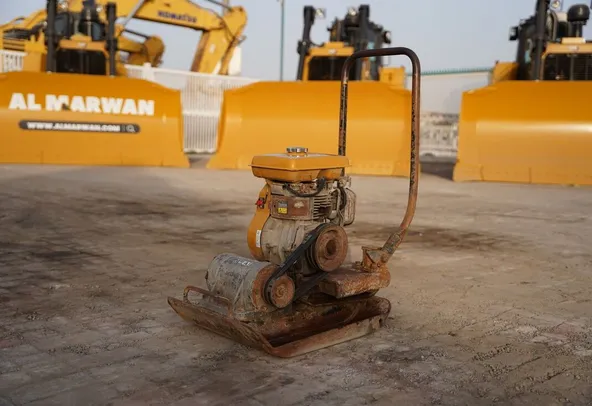 Used 2005 Sakai PC100 Plate Compactor | Al Marwan