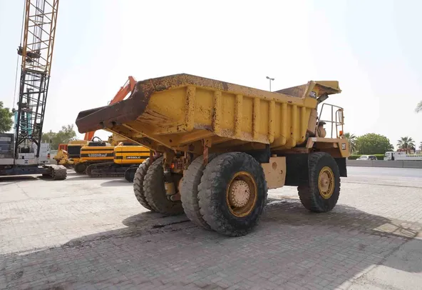 1980 Cat 769C Rigid Dump Truck Rear Right View - RD-0184