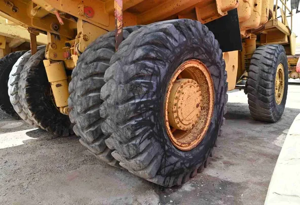 1982 Cat 769C Rigid Dump Truck Undercarriage View - RD-0152