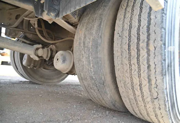 1984 International Harvester 2375 Service Truck Undercarriage View - TK-0166