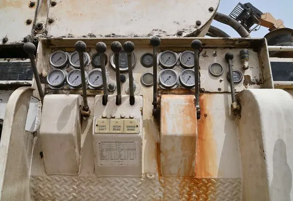 1989 Capitol CTC-810 Track Trencher