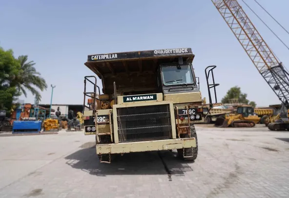1995 Cat 769C Rigid Dump Truck Front View - RD-0186