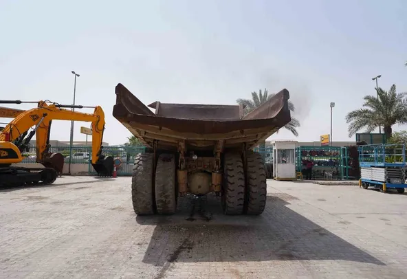 1995 Cat 769C Rigid Dump Truck Rear View - RD-0187