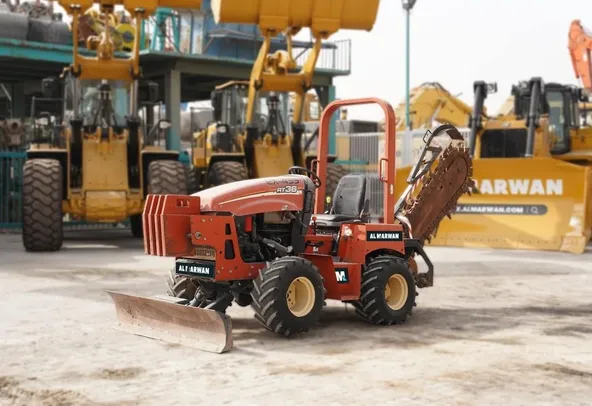 Used Ditch Witch RT36 Wheel Trencher 2006 front left view image