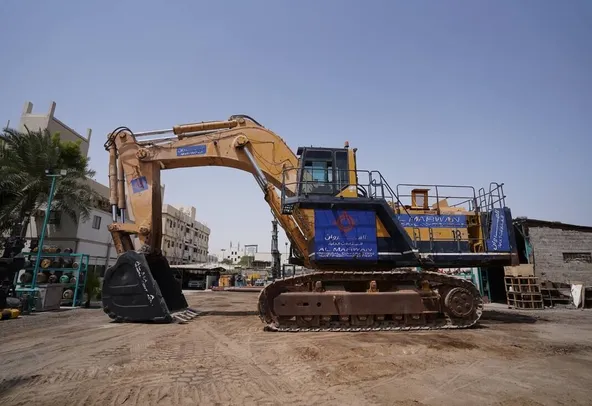 2000 Komatsu PC1600 AP-1 Large Excavator Left Side View