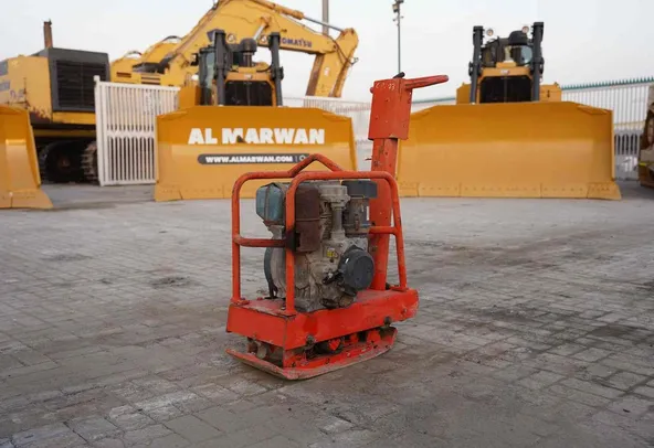 2001 Dynapac LG140 Plate Compactor Front Left View - CP-0023