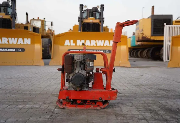 2001 Dynapac LG140 Plate Compactor Left View - CP-0023