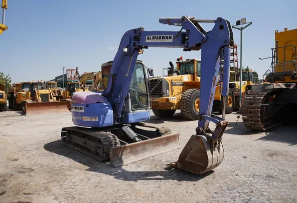 2001 Komatsu PC78UU-6 Mini Excavator Front Right View