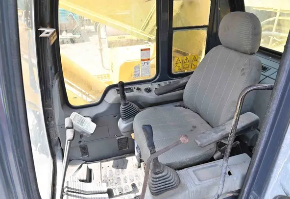 2002 Komatsu PC800SE-6 Track Excavator Cabin View - EX-0118