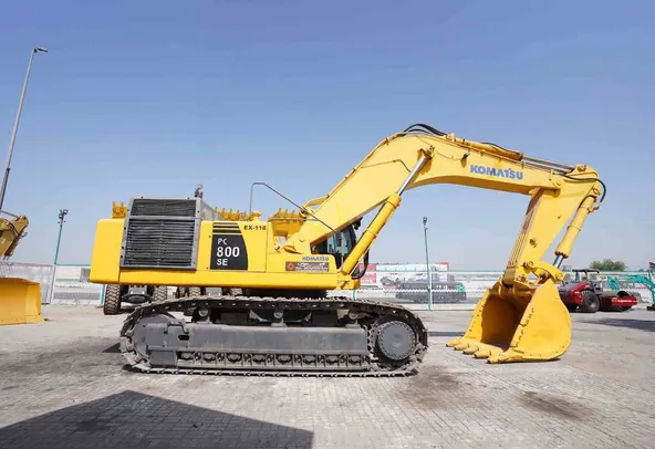 2002 Komatsu PC800SE-6 Track Excavator Right View - EX-0118