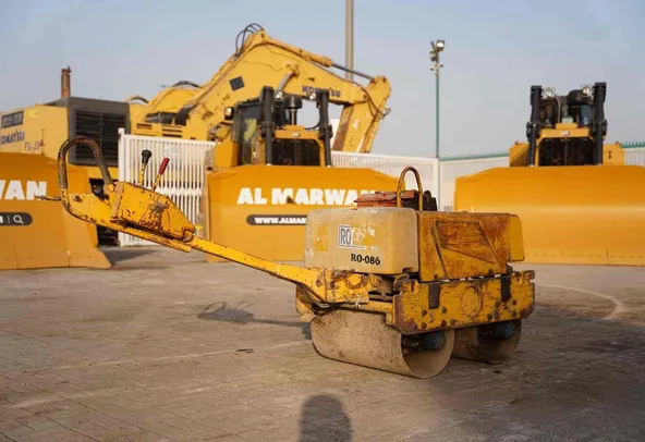 2002 Sakai HV51ST Walk-Behind Roller Rear Right View - RO-0086