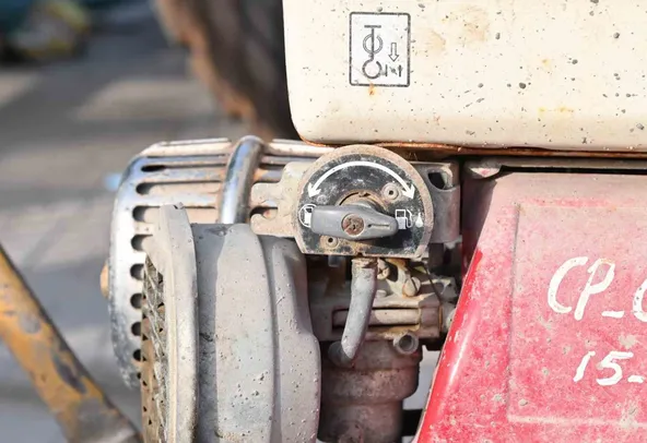 2003 Sakai PC100 Plate Compactor Control View - CP-0120