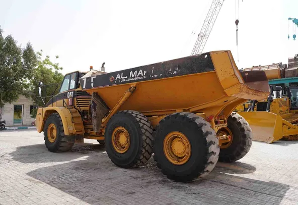 2004 Cat 735 Articulated Dump Truck Rear Left View