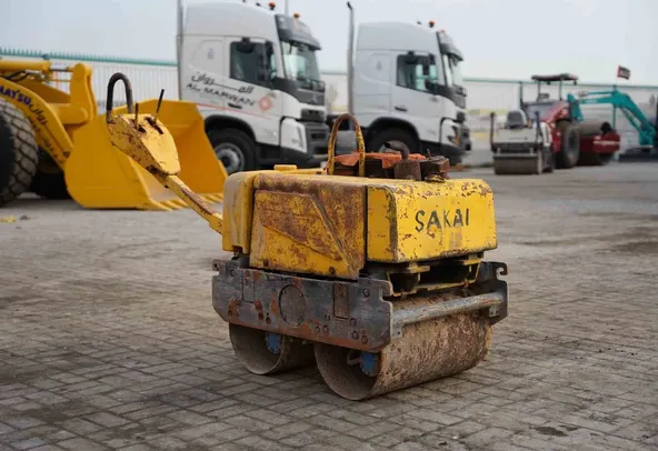 2004 Sakai HV51ST Walk-Behind Roller Front Right View - RO-0135