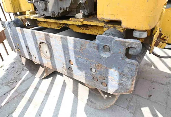 2004 Sakai HV51ST Walk-Behind Roller Undercarriage View