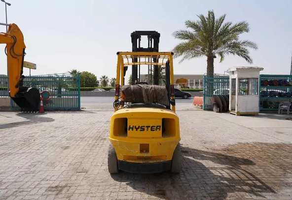 2004 Hyster H4.00XMS-6 Forklift rear-view