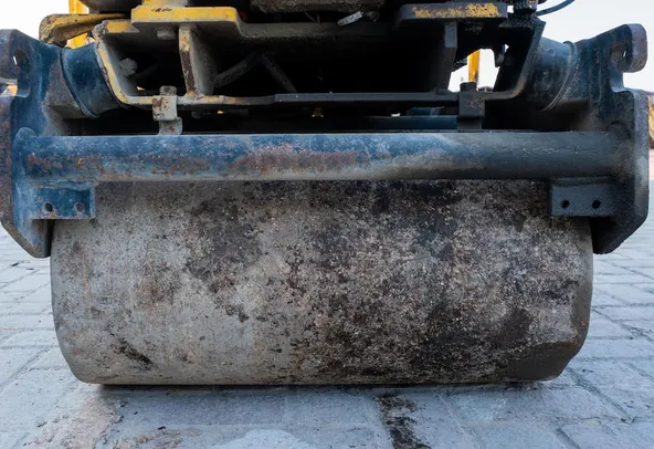 2005 Sakai HV60ST Walk-Behind Roller Under carriage View