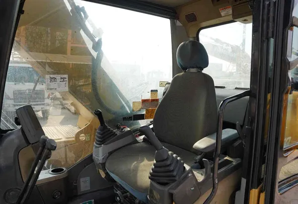 2007 CAT 320D Track Excavator Cabin View - EX-0357