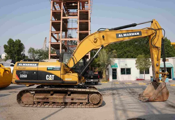 2007 CAT 320D Track Excavator Right View - EX-0357