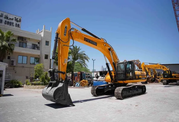 2008 JCB JS330LC Track Excavator Front Left View - EX-0259