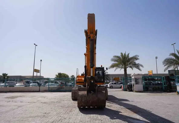 2008 JCB JS460 Track Excavator Front View - EX-0262