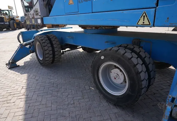 2008 Terex Fuchs MHL 340 Undercarriage Image