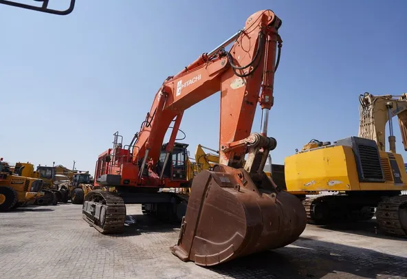 2010 Hitachi EX1200 Track Excavator Front Right View