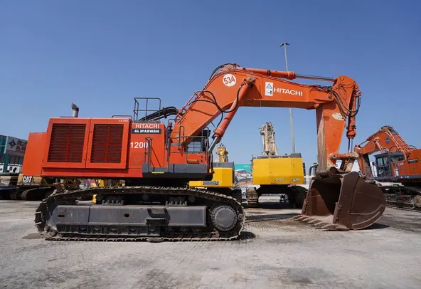 2010 Hitachi EX1200 Track Excavator Right Side View